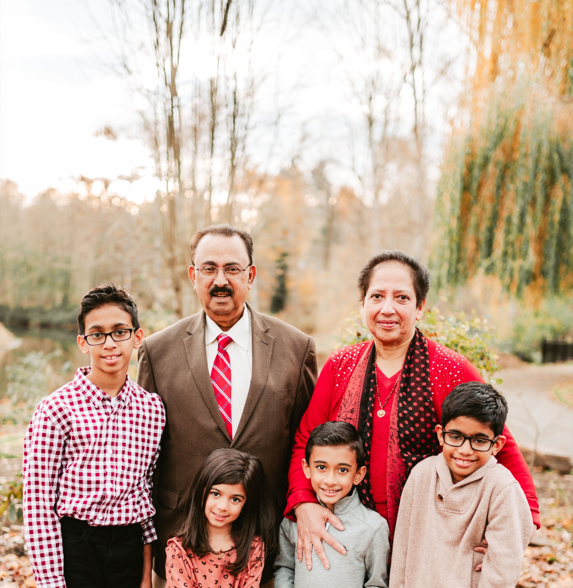 Friends and chosen family Friendsgiving portraits in Snohomish County WA