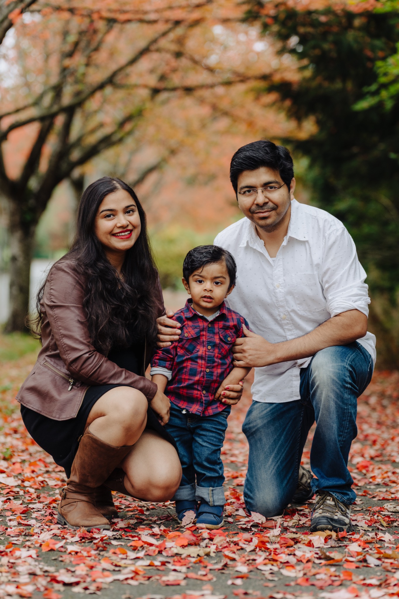 Children in Halloween costumes at Snohomish County spooky mini session