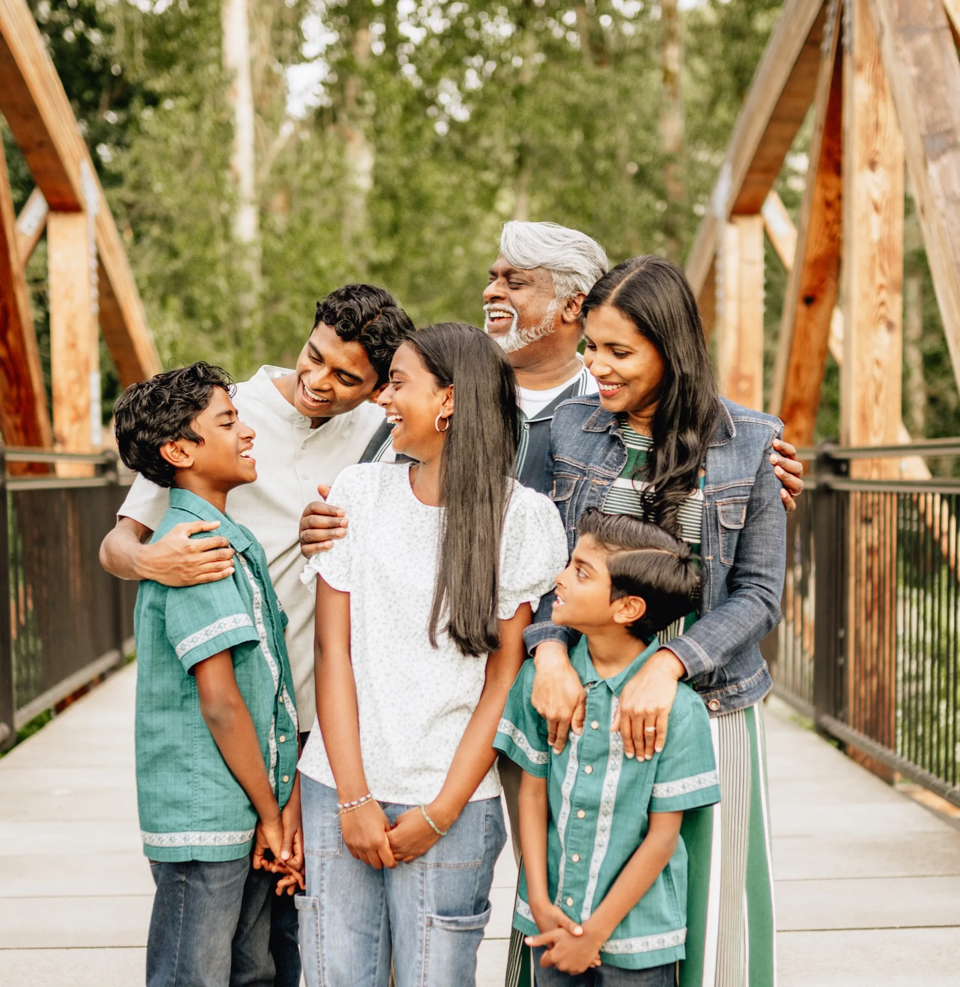 Family portrait session at park in Snohomish County