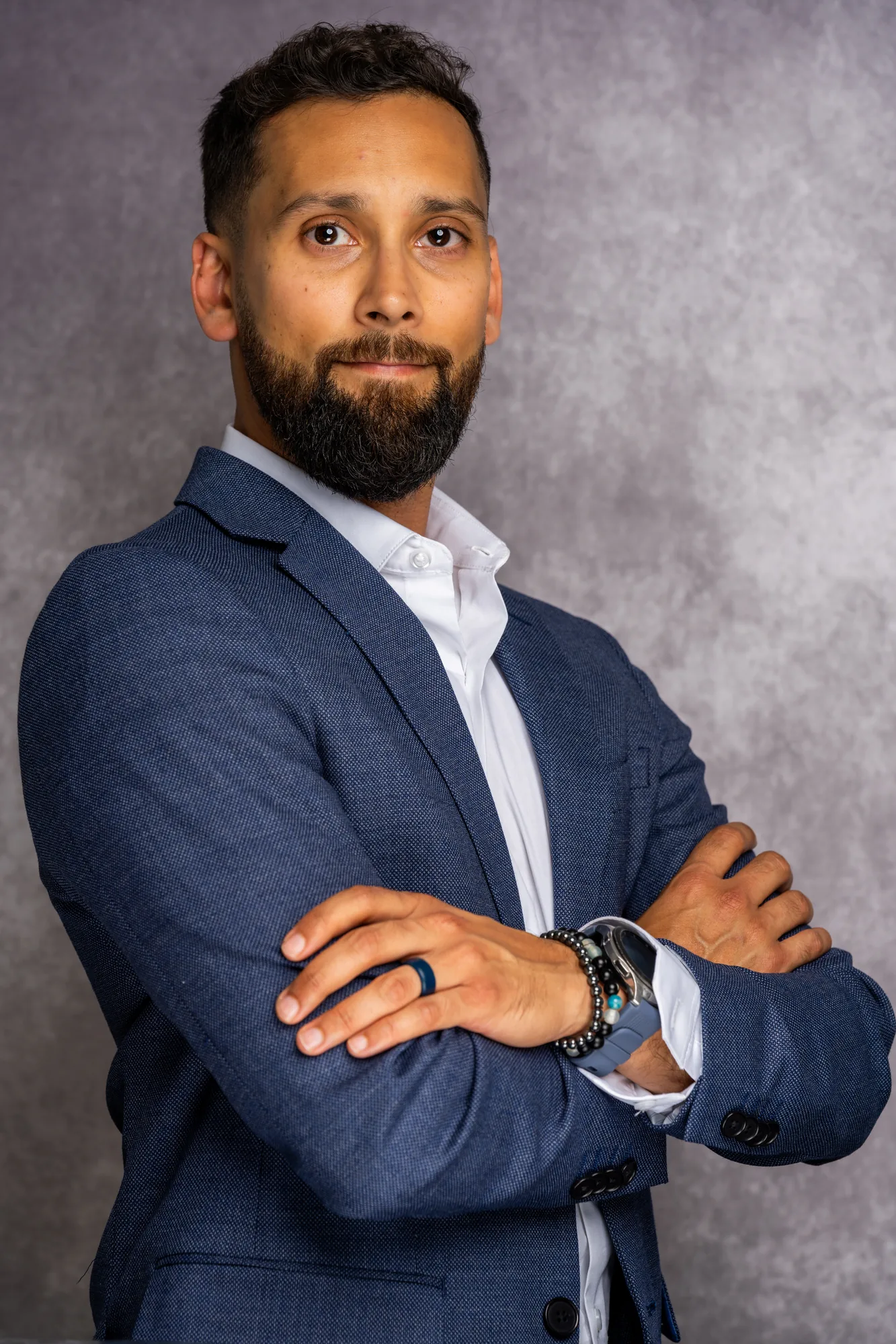 Professional studio headshot of a man in a blazer, Snohomish County headshot photography