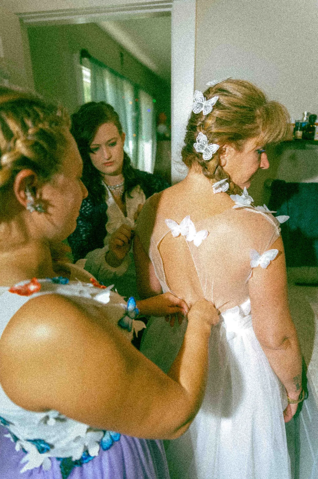 Film-toned wedding & engagement photograph by SunnyT Productions — No. 0100