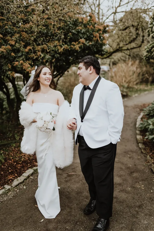 Lake Stevens wedding venue with water views